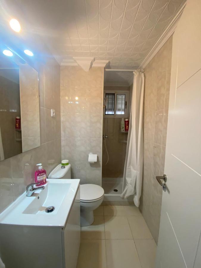 Piso Junto Al Hospital Macarena Apartment Seville Exterior photo