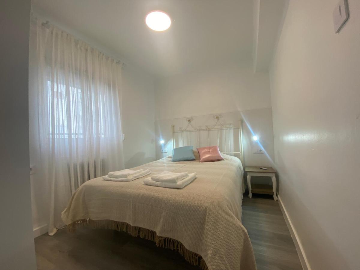 Piso Junto Al Hospital Macarena Apartment Seville Exterior photo