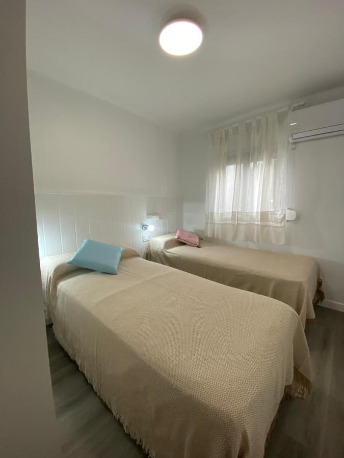 Piso Junto Al Hospital Macarena Apartment Seville Exterior photo
